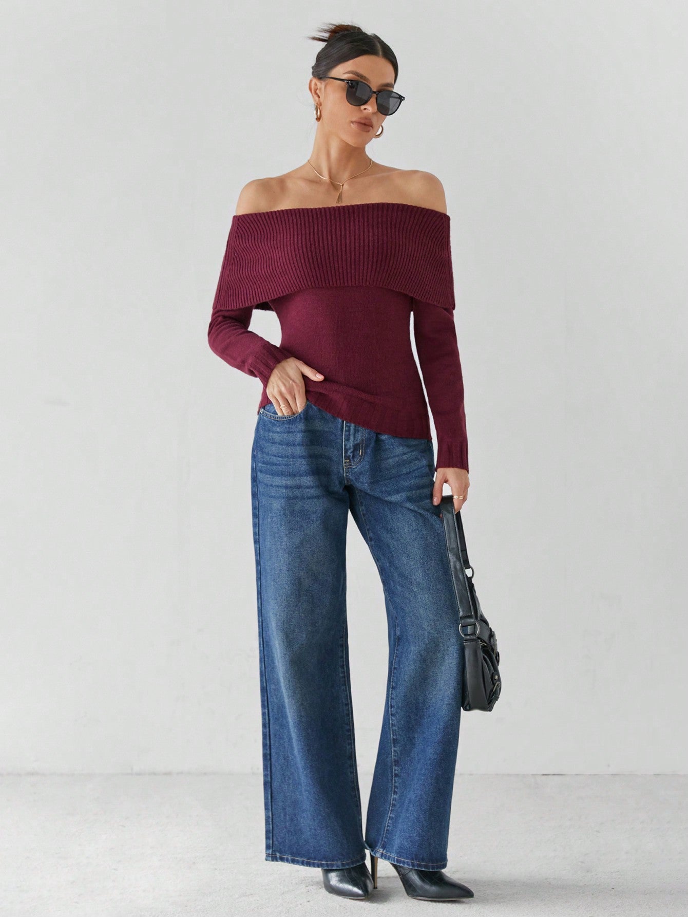 Trui_Bordeaux_Dames_Off_Shoulder_Gebreid_Winter_Herfst_Warm_Victoria_Mae_Nederland_Belgie