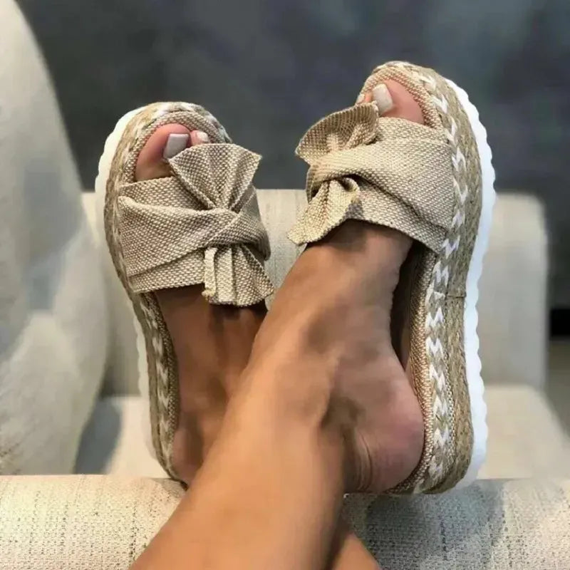 Bionda - Stijlvolle en Elegante Slippers met Plateauzolen voor Dames