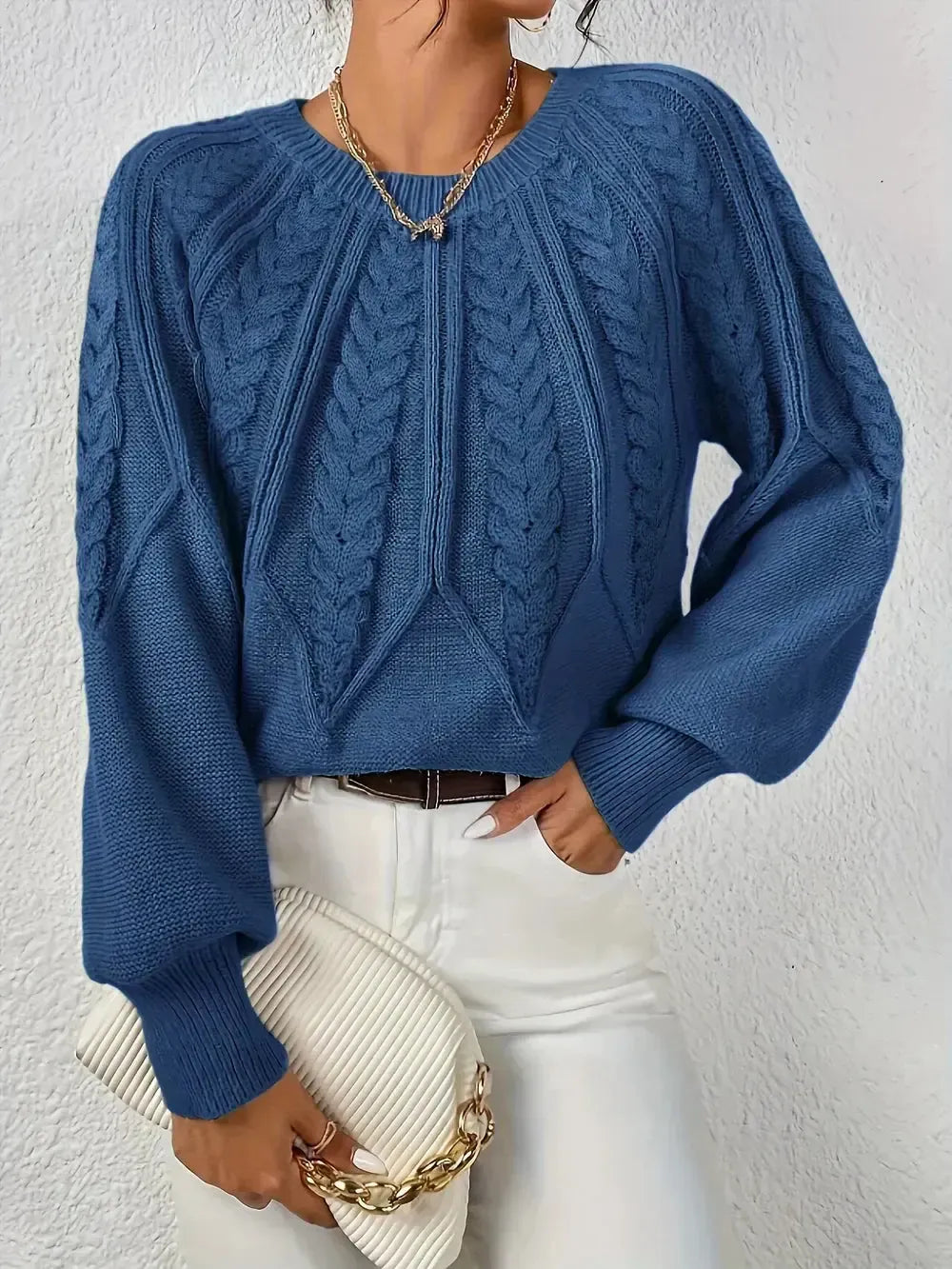 Gebreide Trui met Ronde Hals voor Dames. Warm. Winter. Victoria Mae. Blauw