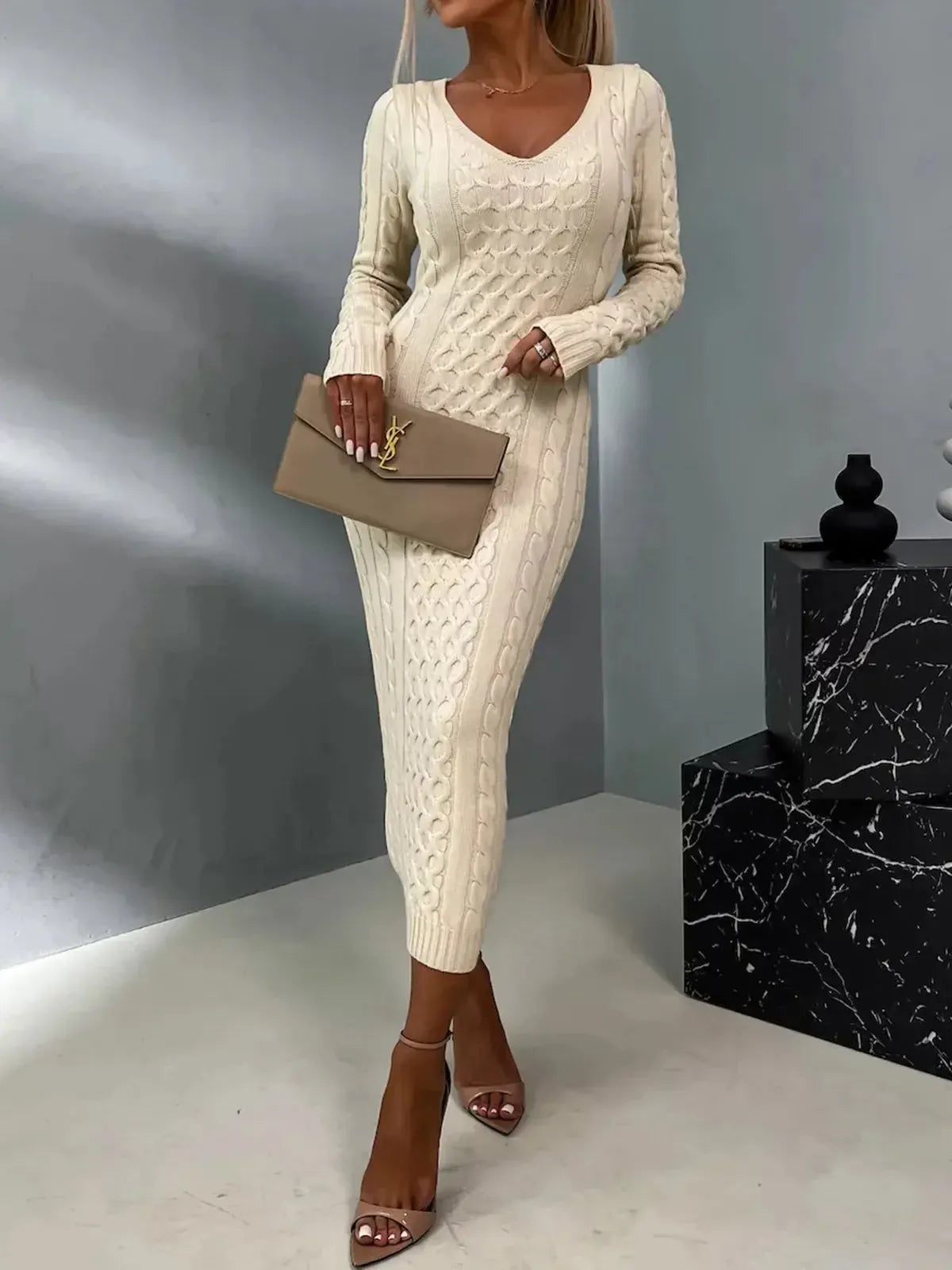 Ellen - Elegante Kanten Achterkant Sweaterjurk
