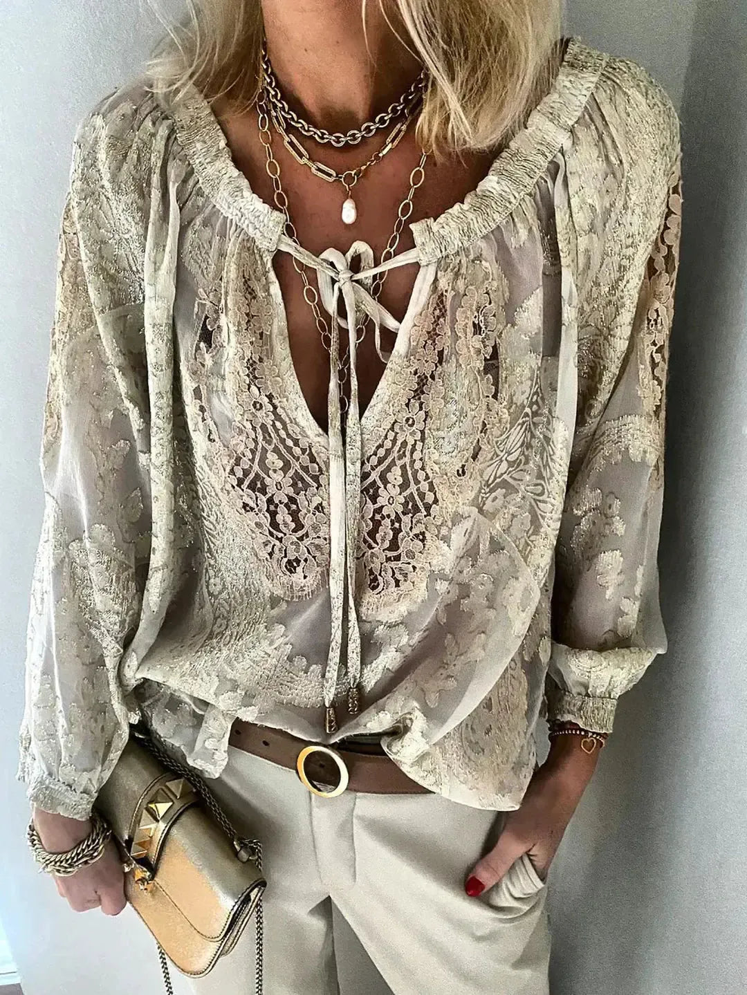 Helena - Chiffon Bluse mit langen Ärmeln und V-Ausschnitt für Damen