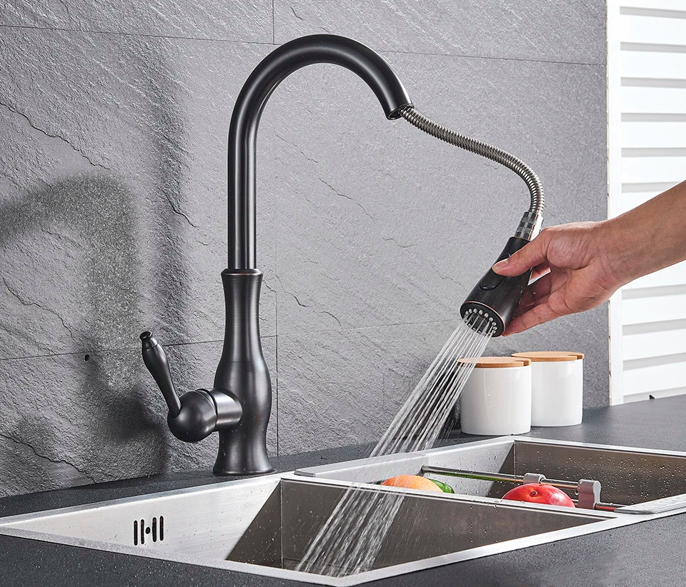 Aaltje | Hoge Keukenkraan Met Uittrekbare Handdouche