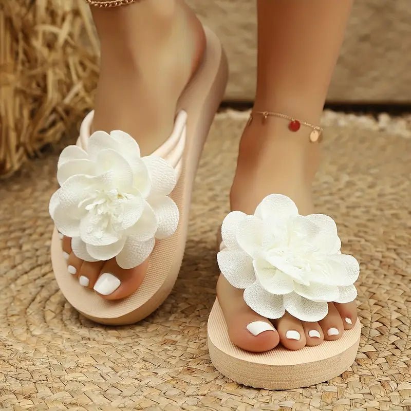 Amara | Gebloemde slip-on sandalen 0