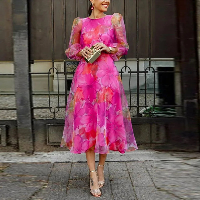 Aria | Bloemenprint midi jurk met flatterend silhouet 0