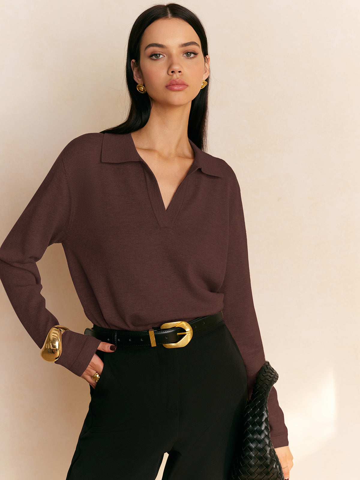 Trui_Bruin_Dames_V-Hals_Stijlvol_Comfortabel_Victoria_Mae_Nederland_Belgie