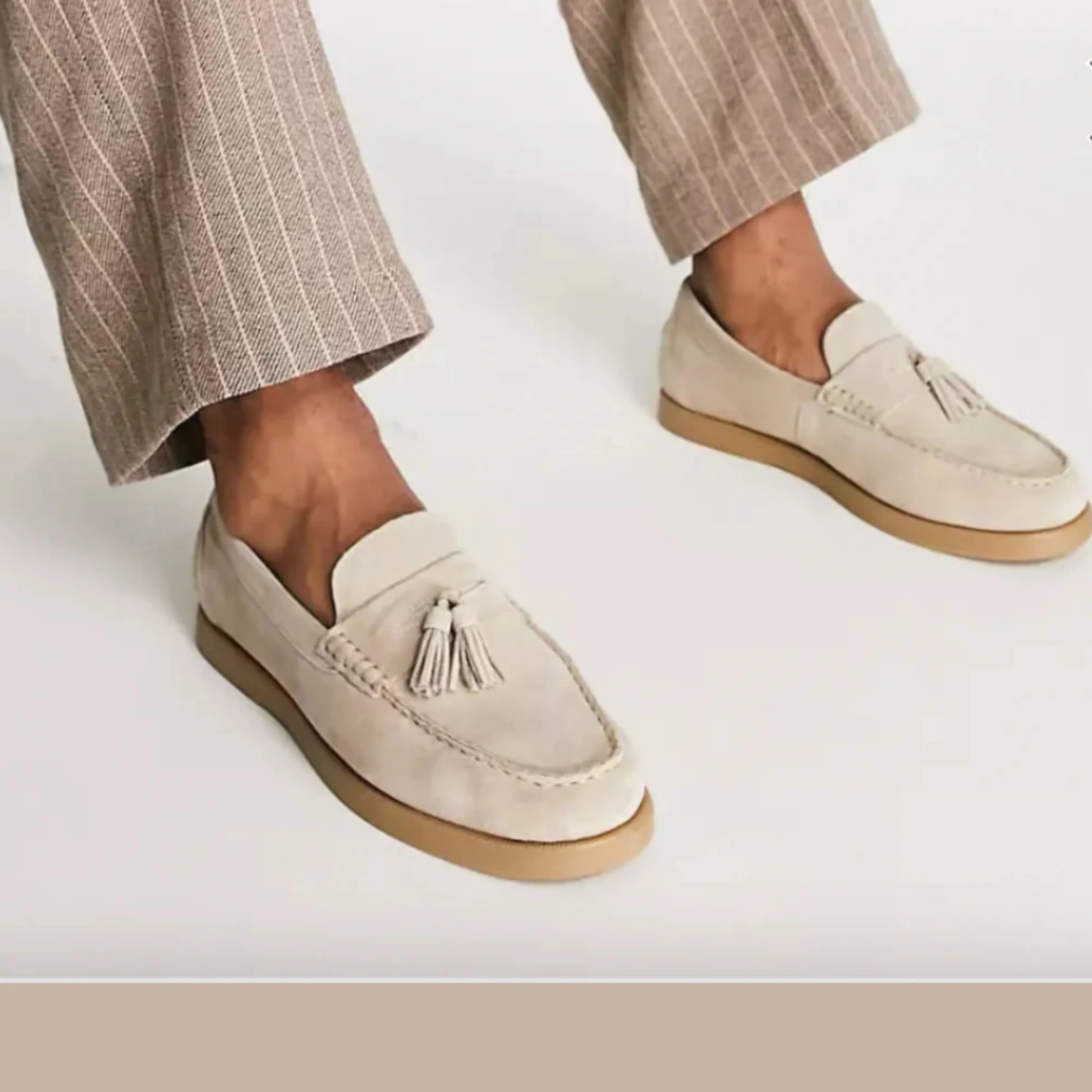 Beige Instappers Met Kwastjes | Navando