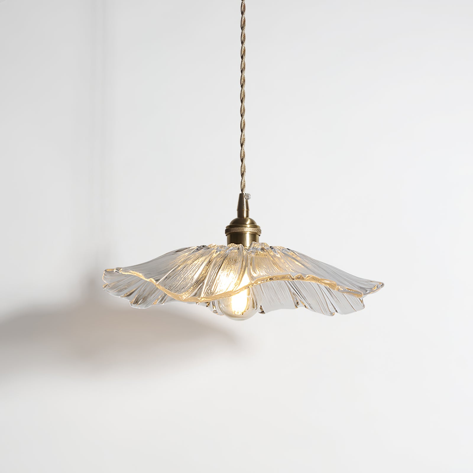 Bloemglazen | Retro hanglamp met transparante schaduw 8