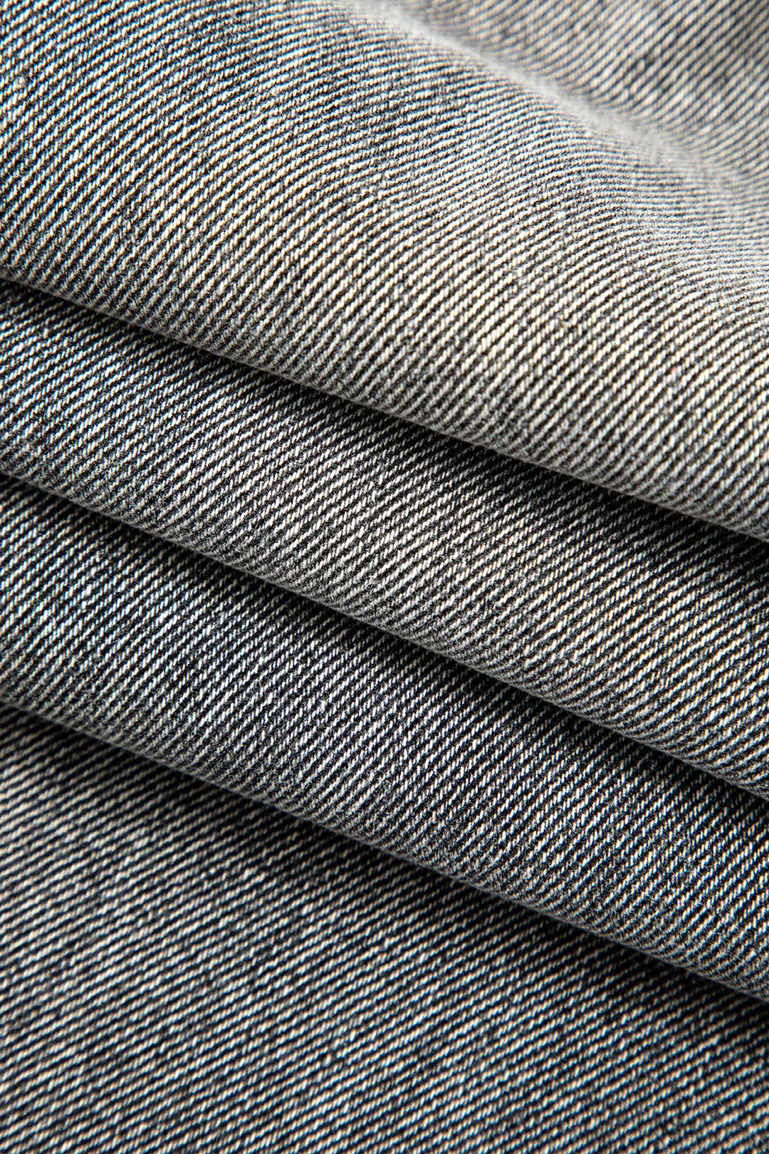 Cornelia | Damesjeans met asymmetrische tailleband 5