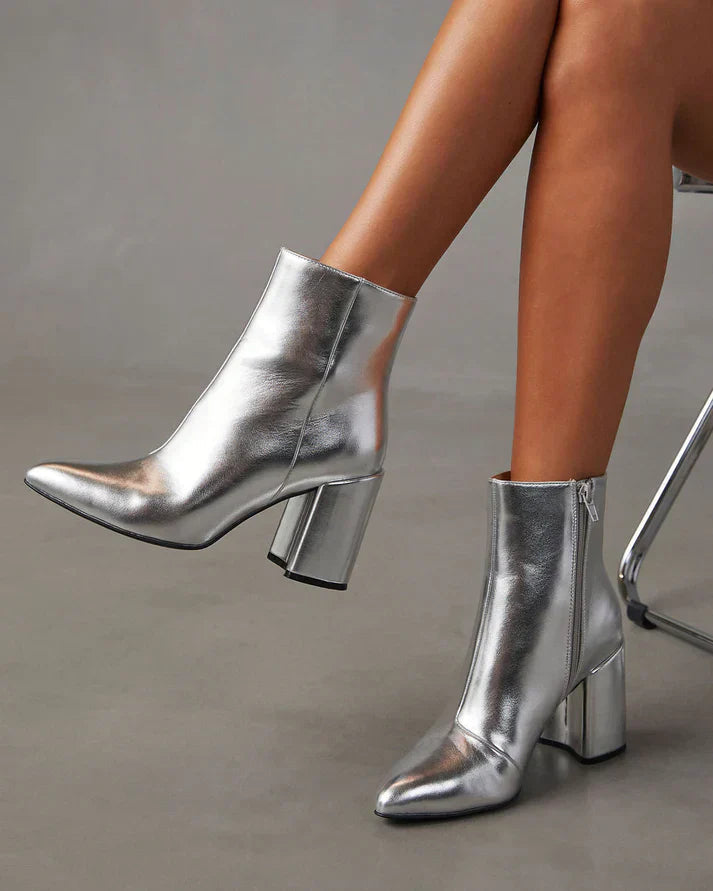 Dames enkellaarsjes met metallic look | Zilveren blokhak 2