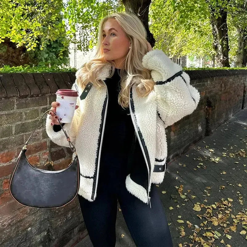 Leila - Stilvoller oversized Teddy-Wollmantel für Damen