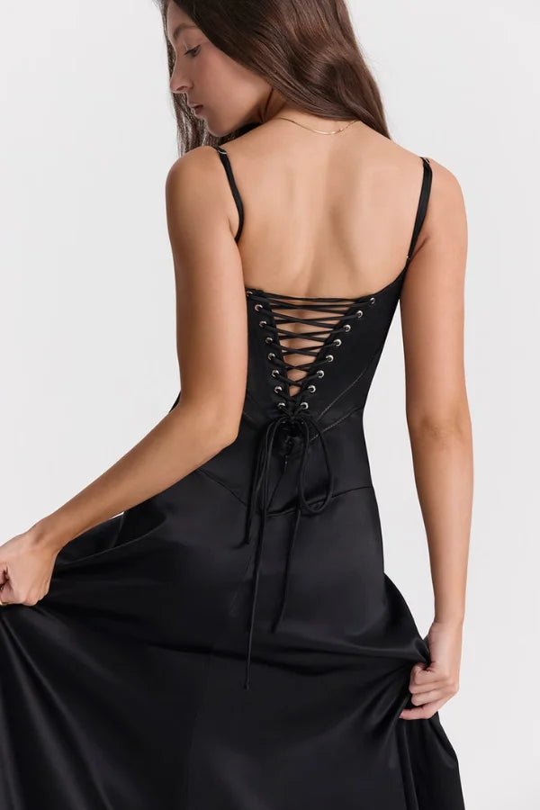 Gabriella | Zijdeachtig satijnen maxi-jurk met korsetdetail 8