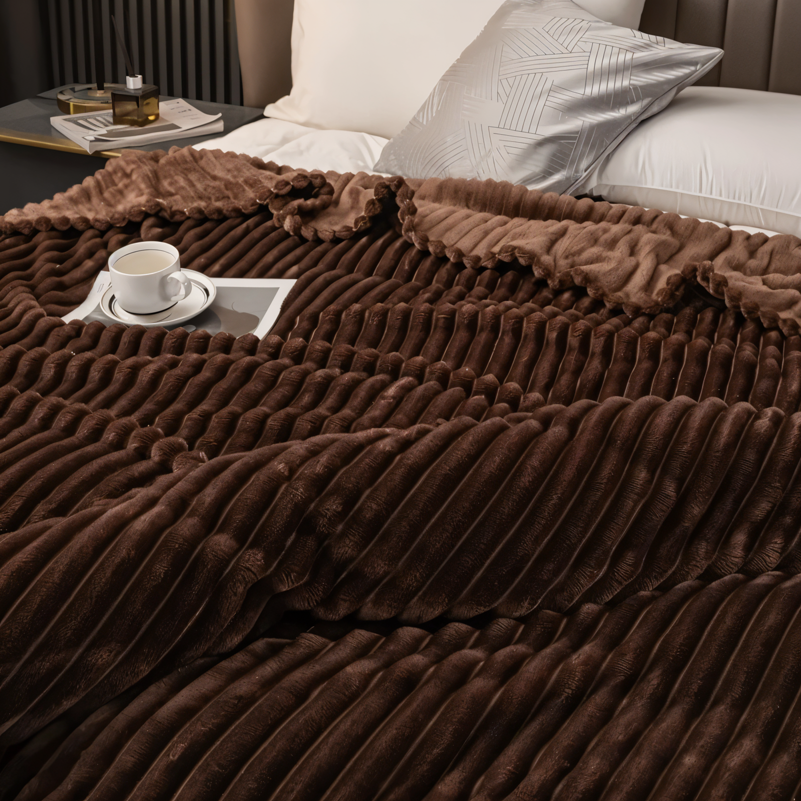 Gezellige | Ademend pluche fleecedeken 6