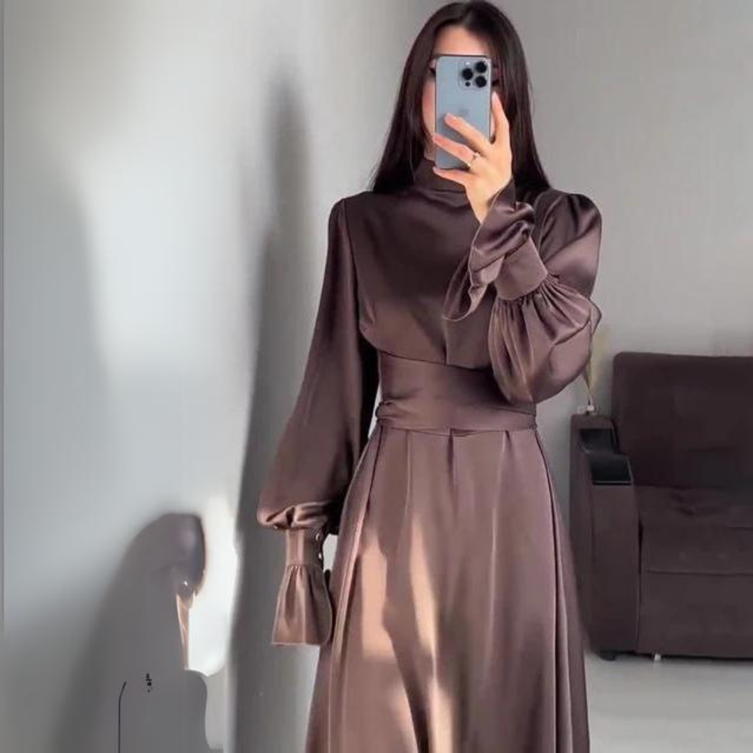 Leandra - Robe soyeuse à manches longues
