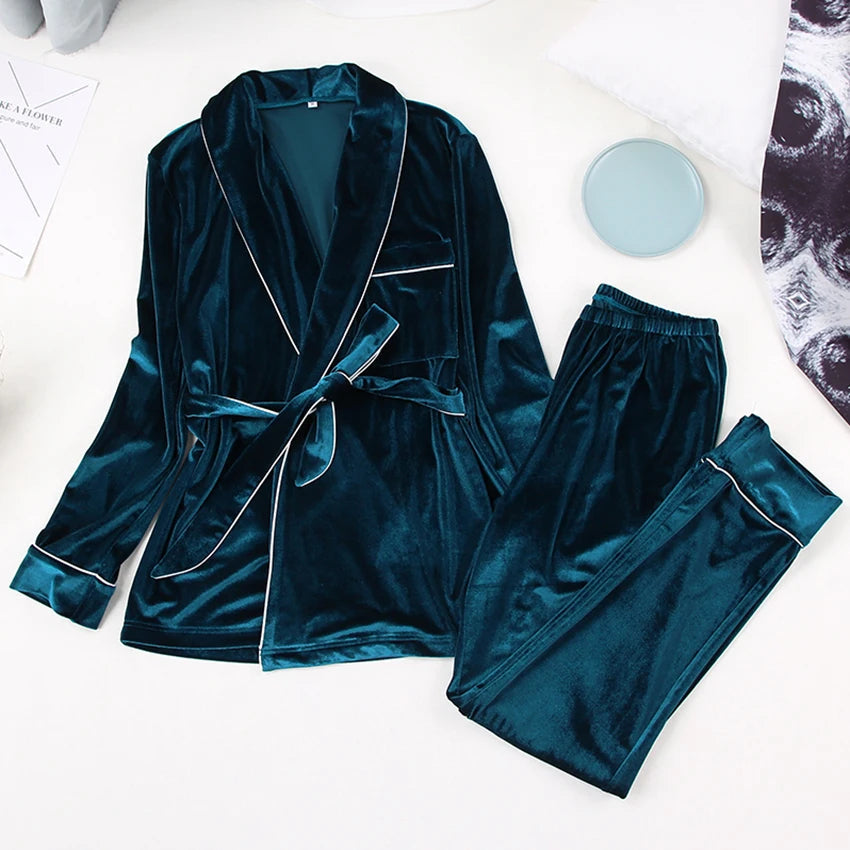 Pyjama_Set_Dames_Flueweel_Lange_Mouwen_Lange_Broek_Warm_Comfortabel_Victoria_Mae_Nederland_Belgie