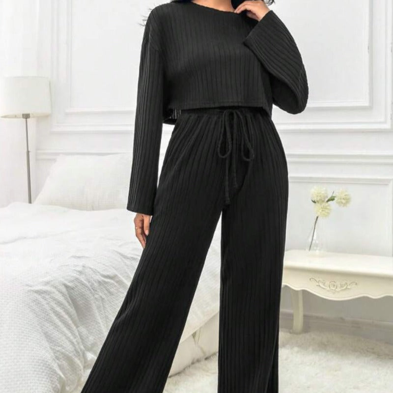 Laura | Lichtgewicht tweedelige set met cropped top en wijde broek 5