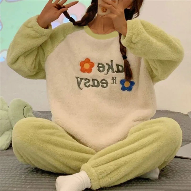 Lotte Delight | Flanellen pyjama met vrolijke prints 2