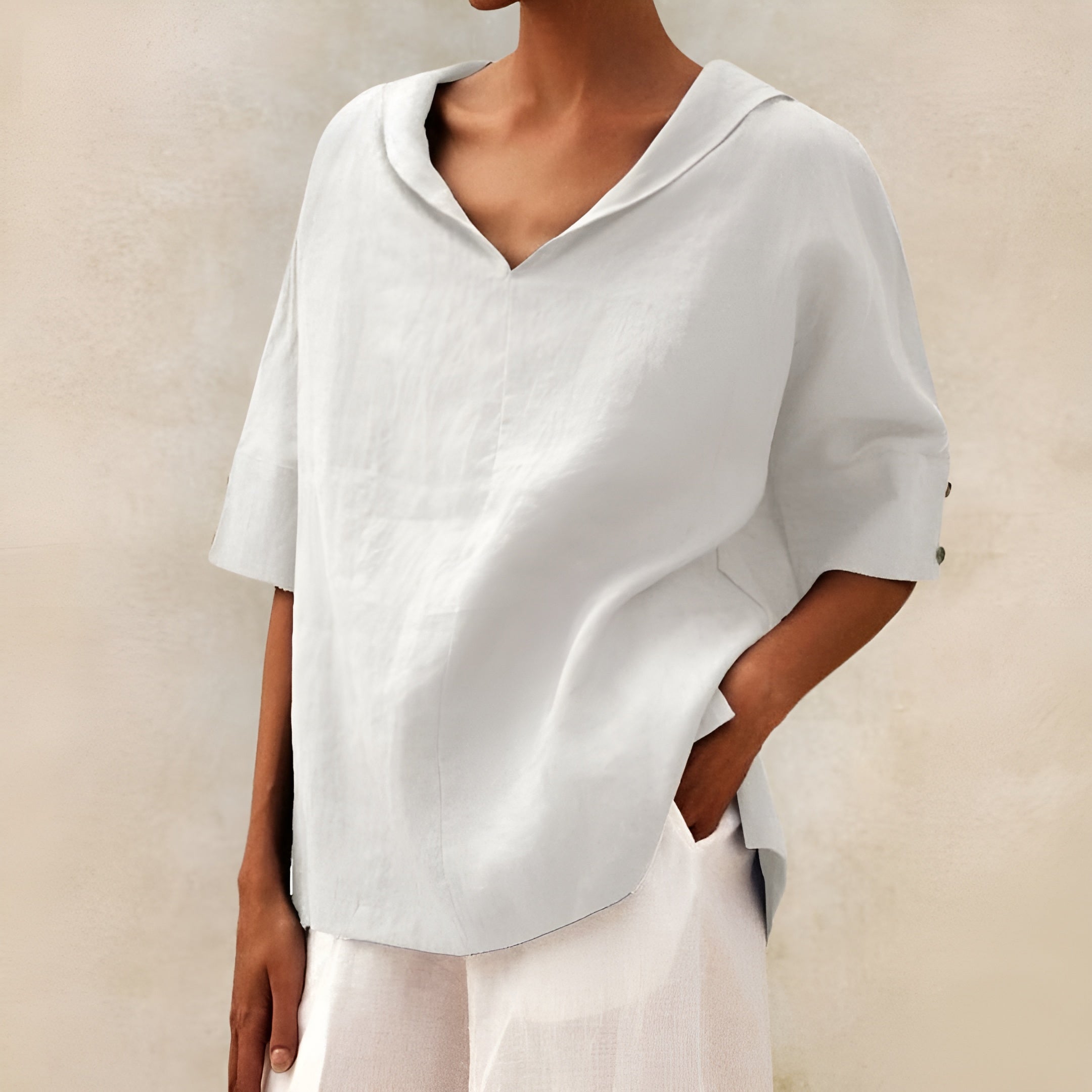Luchtige Damesblouse Met V-Hals | Navando