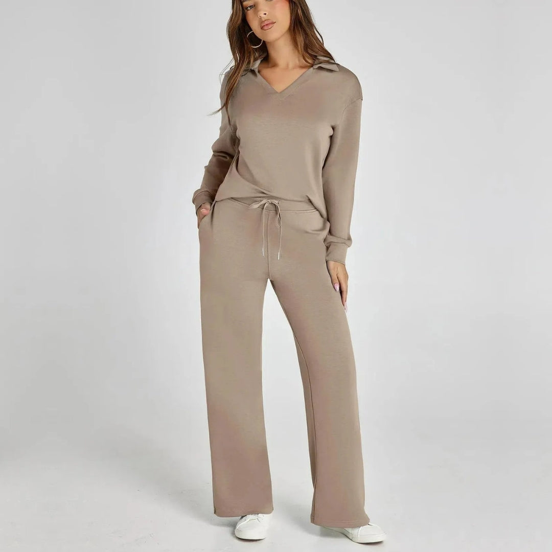 Luxe loungewear set | V-hals top en wijde broek 2