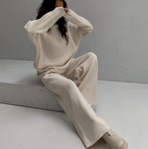 Loungewear_Huispak_Set_Tweedelig_Trui_Broek_Dames_Victoria_Mae