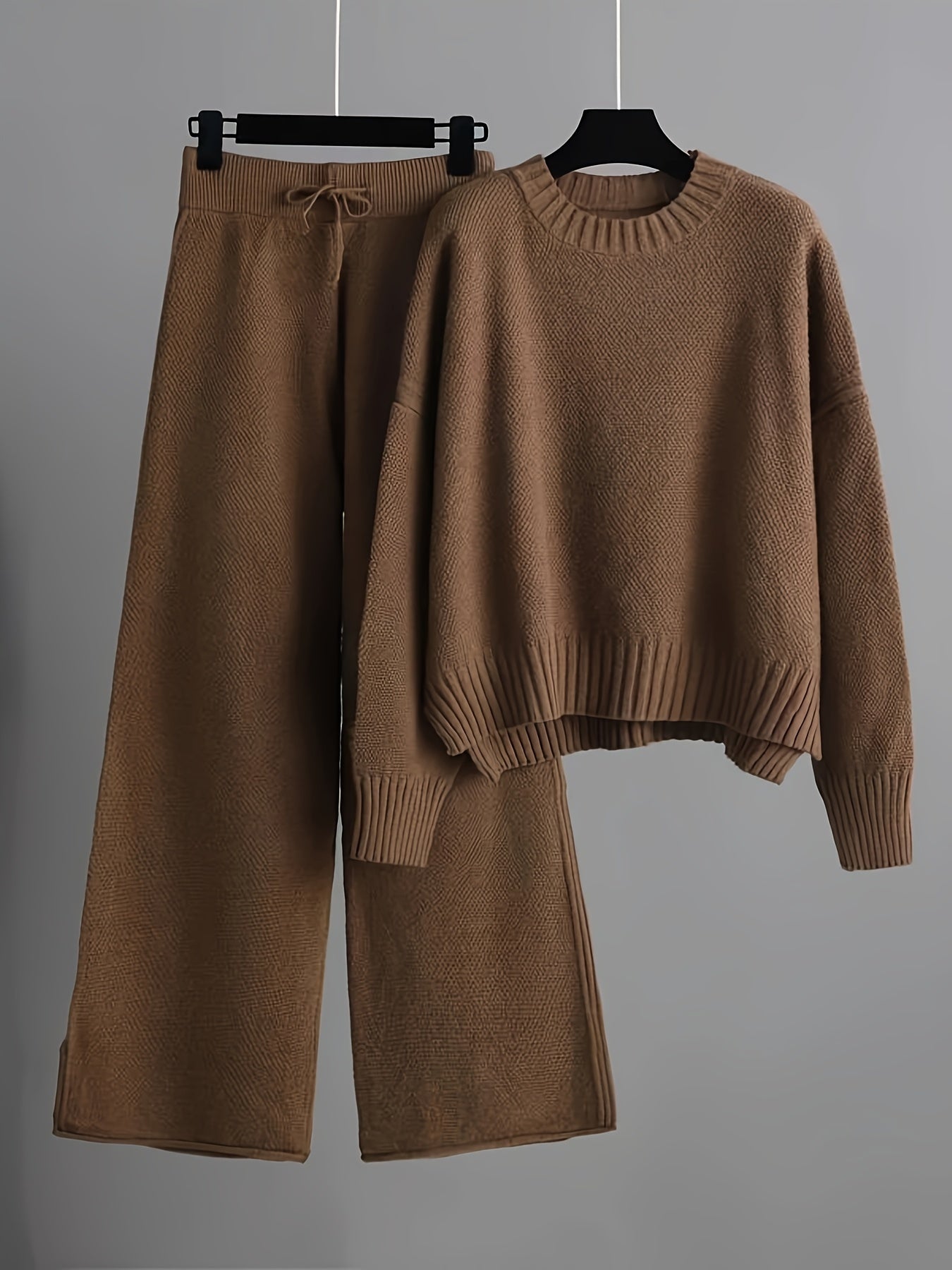 Set_Tweedelig_Loungewear_Trui_Ronde_Hals_Broek_Comfortabel_Warm_Comfy_Victoria_Mae_Nederland_Belgie
