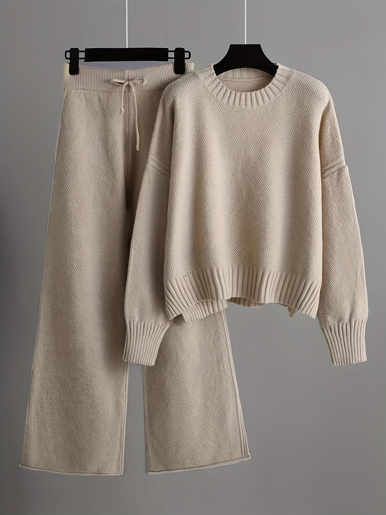 Set_Tweedelig_Loungewear_Trui_Ronde_Hals_Broek_Comfortabel_Warm_Comfy_Victoria_Mae_Nederland_Belgie