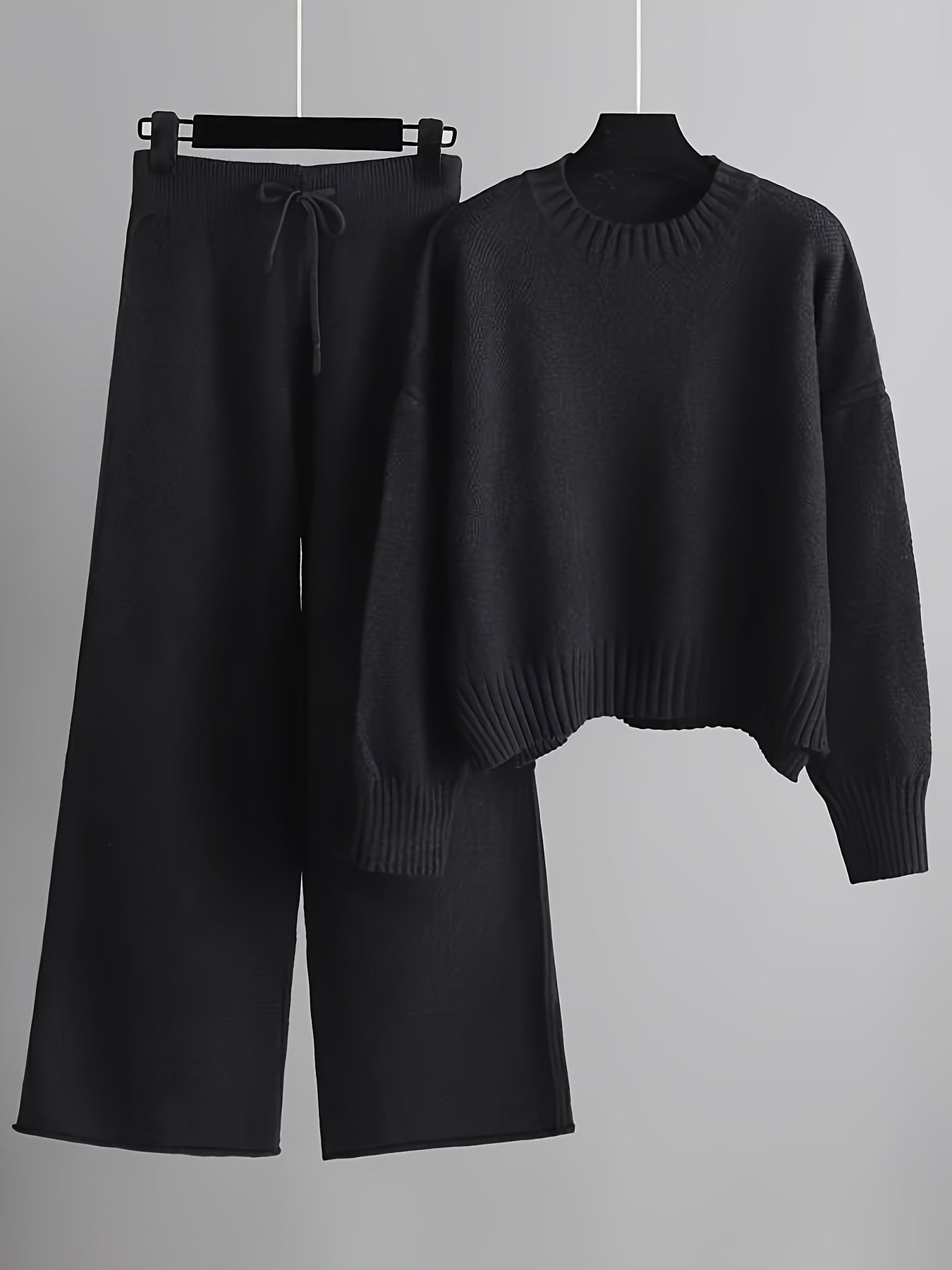 Set_Tweedelig_Loungewear_Trui_Ronde_Hals_Broek_Comfortabel_Warm_Comfy_Victoria_Mae_Nederland_Belgie
