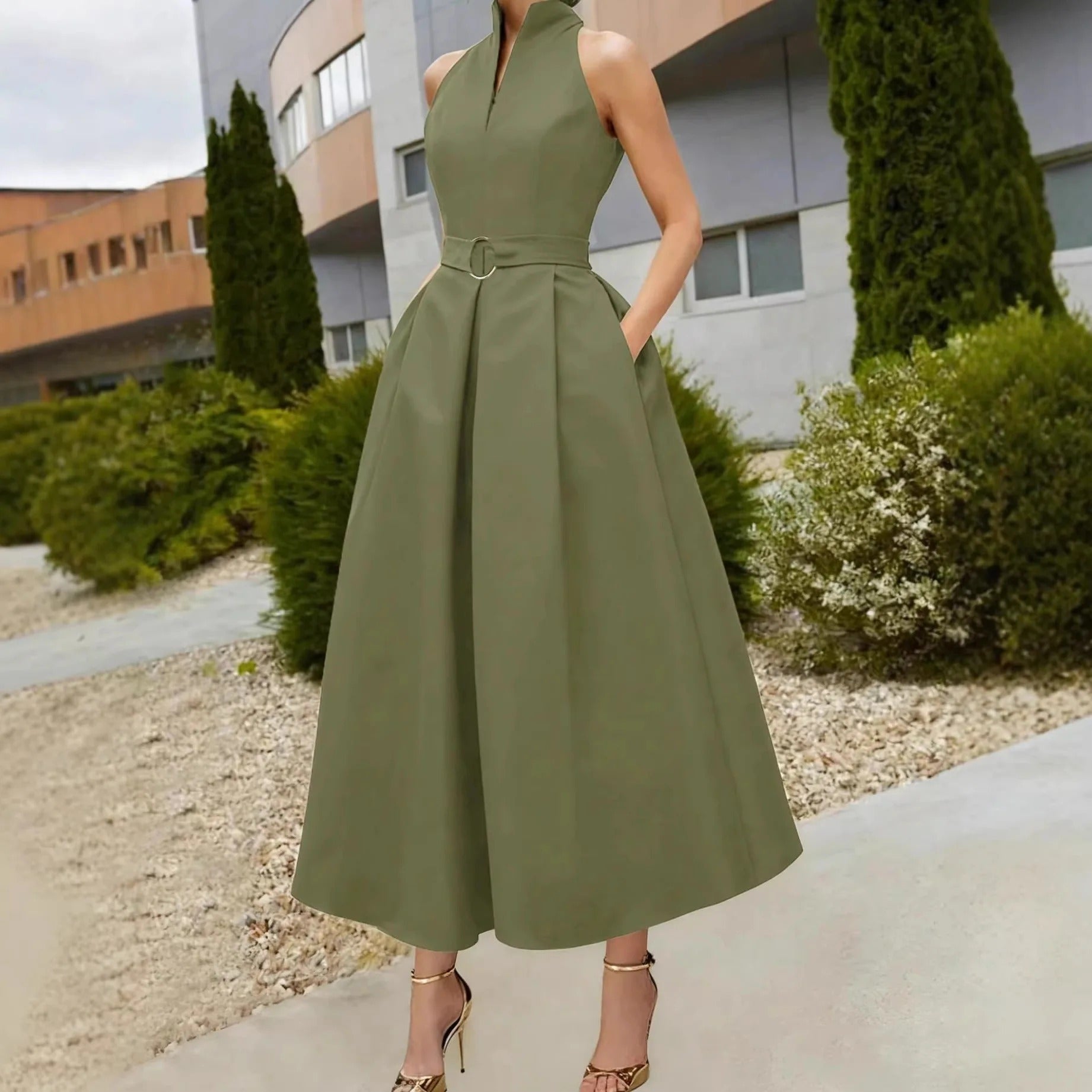 Mouwloze Zwarte Midijurk | Navando