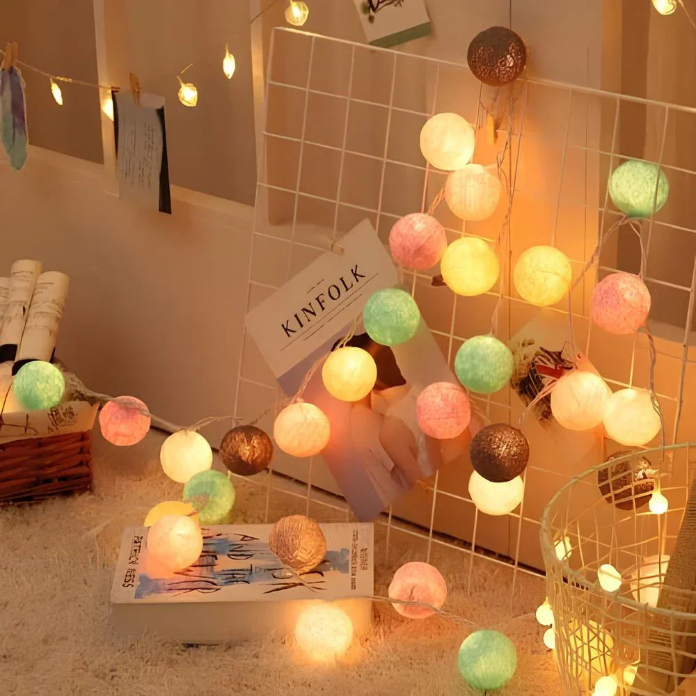 Navando | Decoratieve Lichtslinger Met Zachte Bolletjes