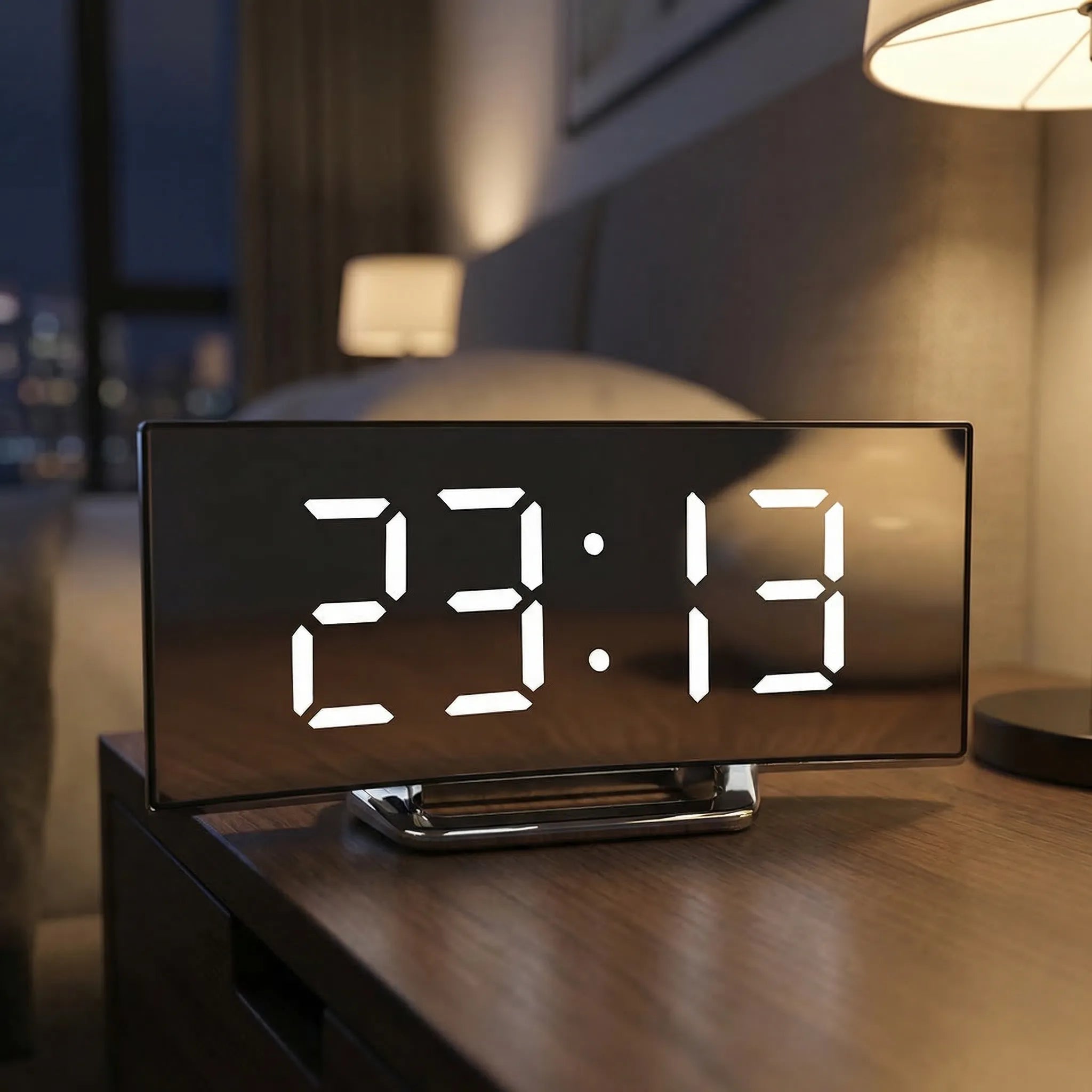 Navando | Digitale Wekker Met Gebogen LED-Display