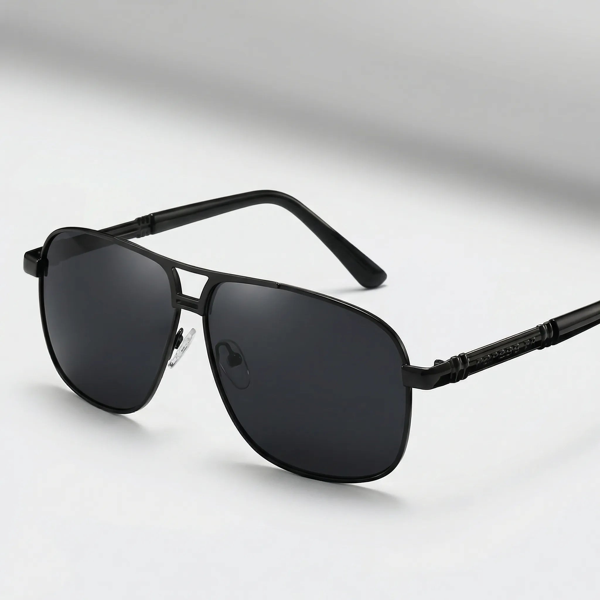 Navando | Gepolariseerde Zonnebril Met Metalen Montuur