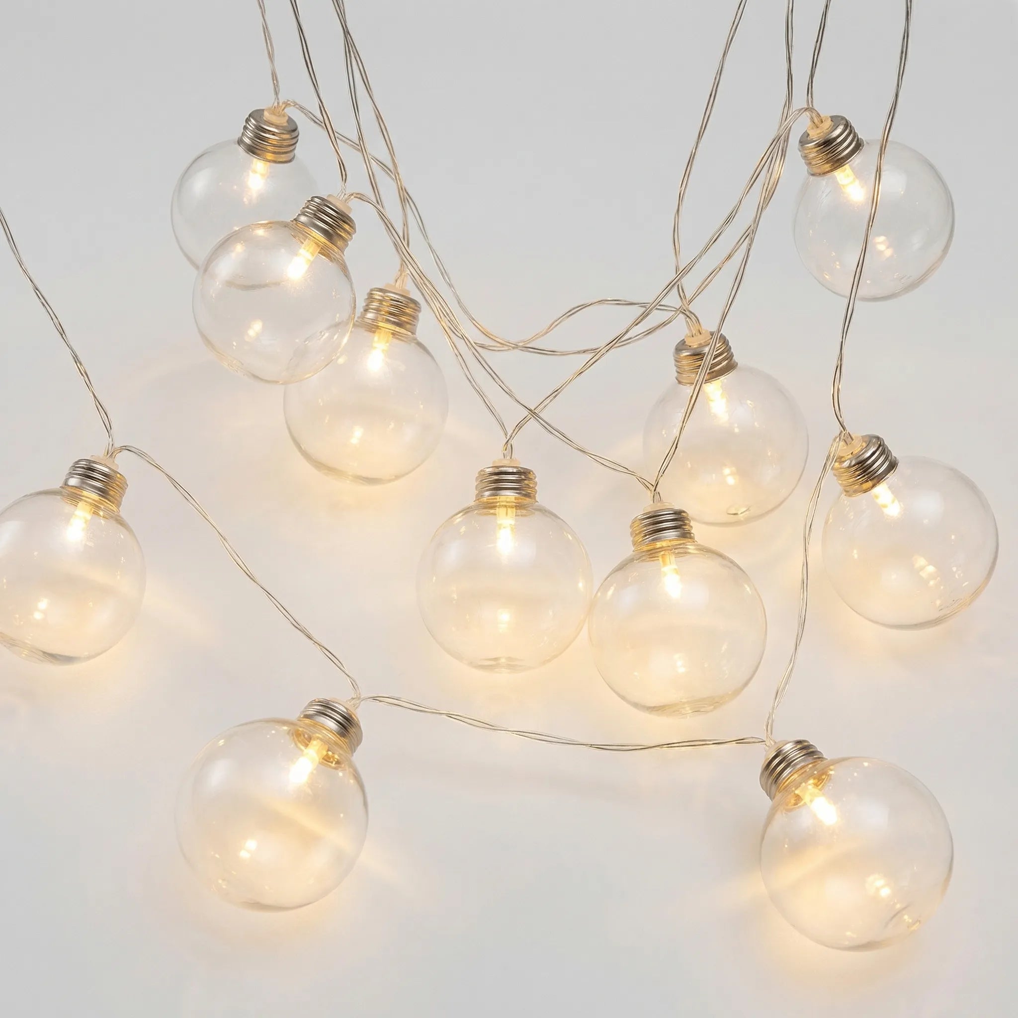 Navando | Hangende LED-Lichtslinger Met Bollen