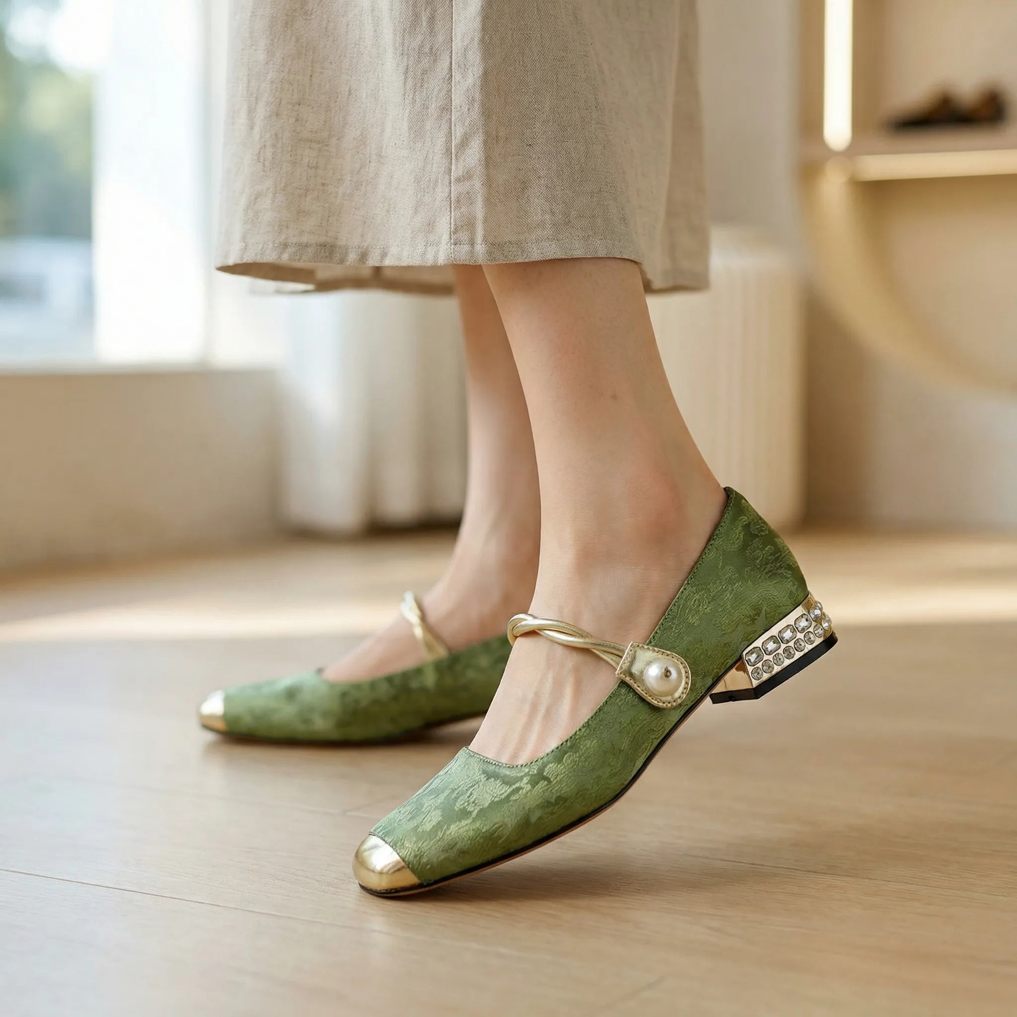 Navando | Lagehak Ballerina Met Borduursel