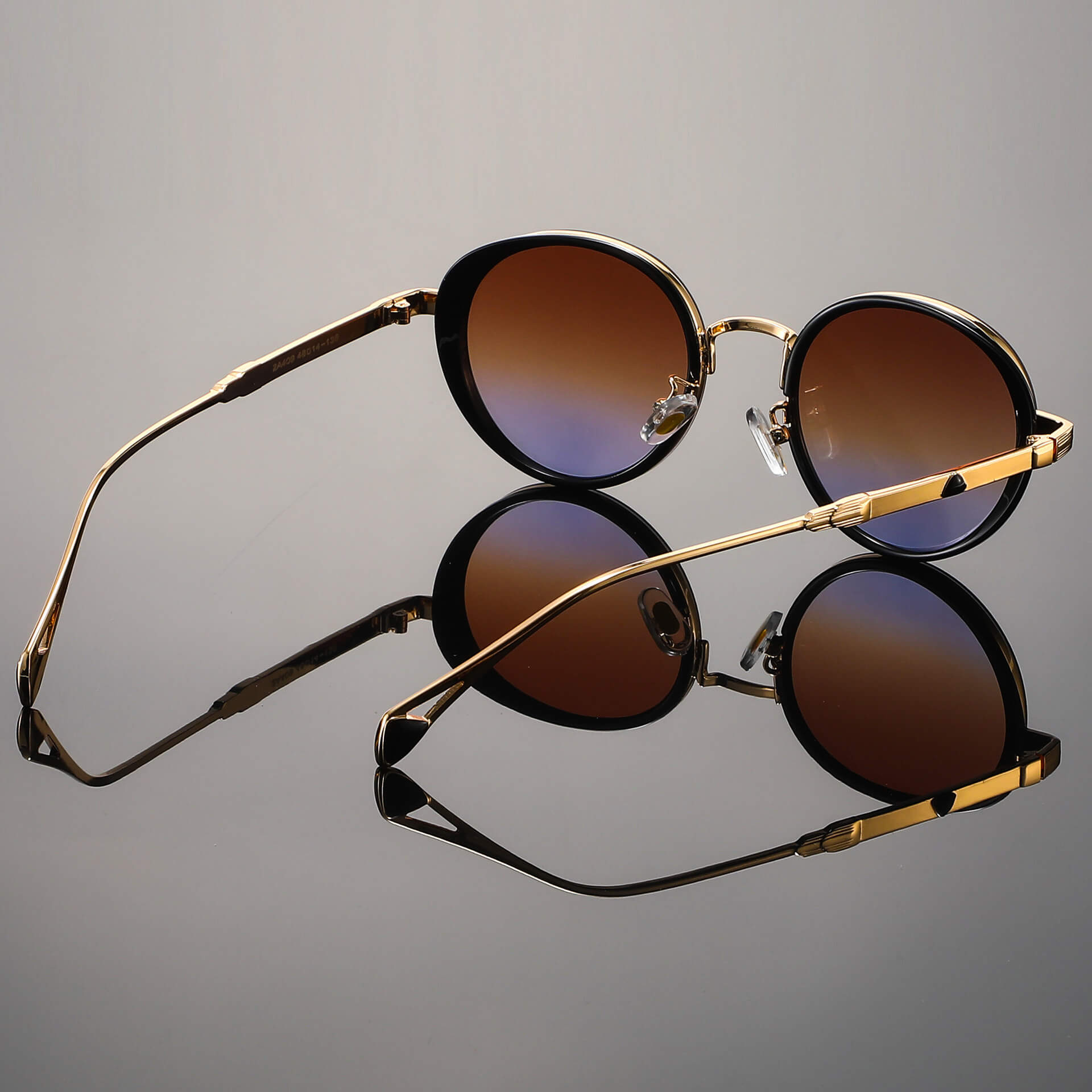 Navando | Ronde Retro Zonnebril Met Metalen Montuur