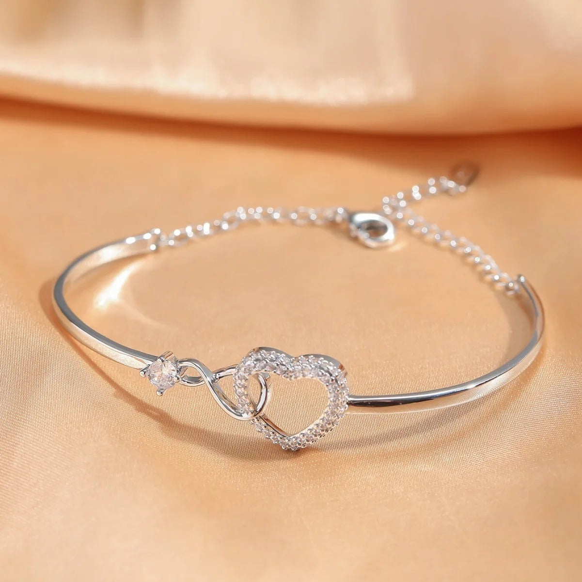 Navando | Bracelet réglable avec cœur et symbole infini