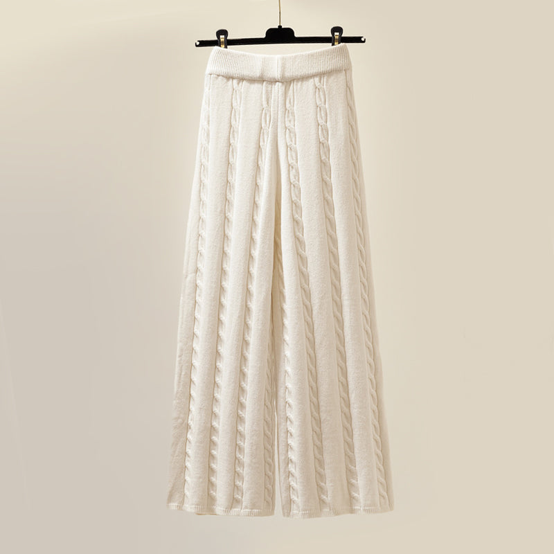 Driedelige gebreide coltruiset – comfortabele damestrui, vest en broek