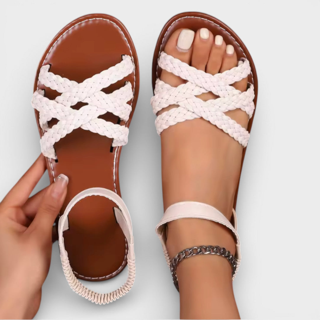 Onbekend | Gekruiste bandjes platte sandalen 11