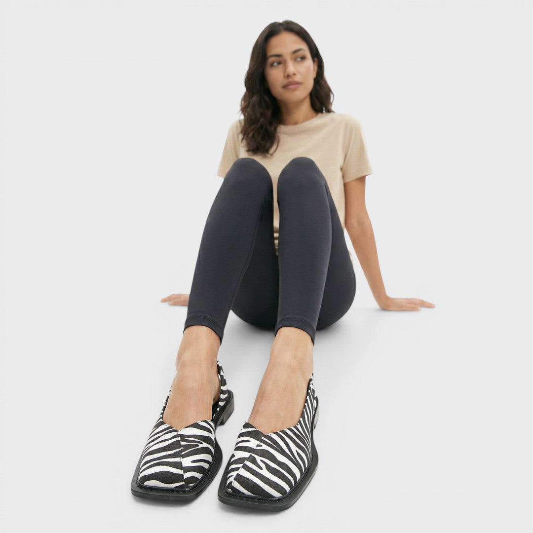 Onbekend | Platte slingback-sandalen met vierkante neus 5
