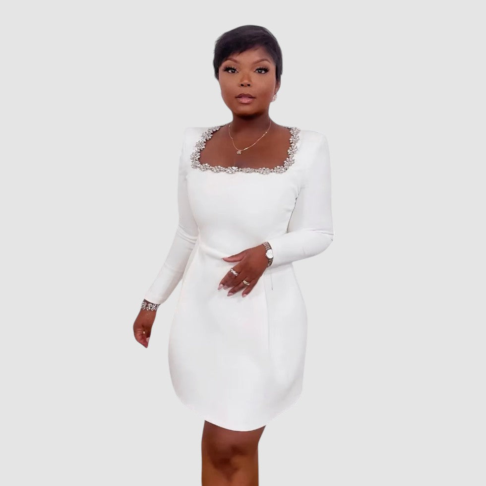 Mini-jurk van pluche fluweel met lange mouwen en bloemenhalslijn voor dames