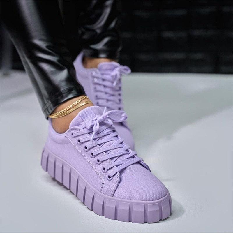 Lois - Trendige Sneakers mit hoher Sohle und Schnürung