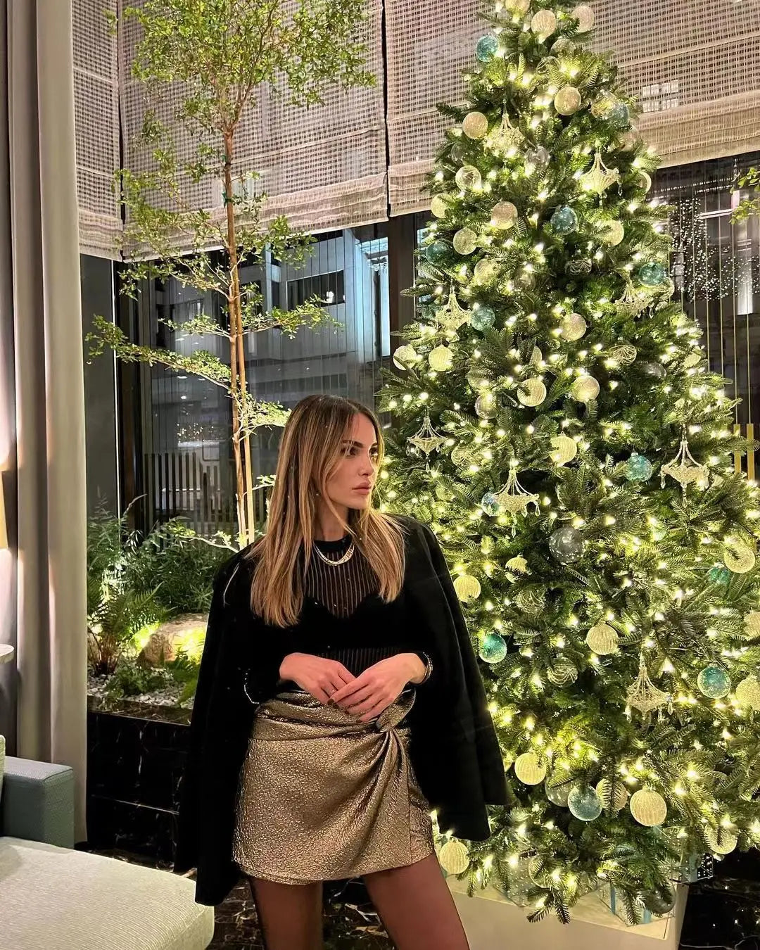 Marie - Stijlvolle Korte Rok met Strik en Overslag