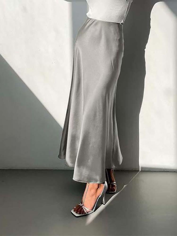 Katriane - der elegante Satin-Midirock