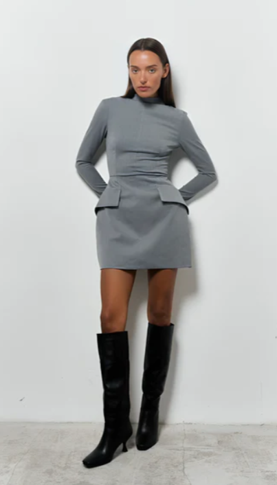 Satijnen mini-jurk voor dames met A-lijn en elegant silhouet 2
