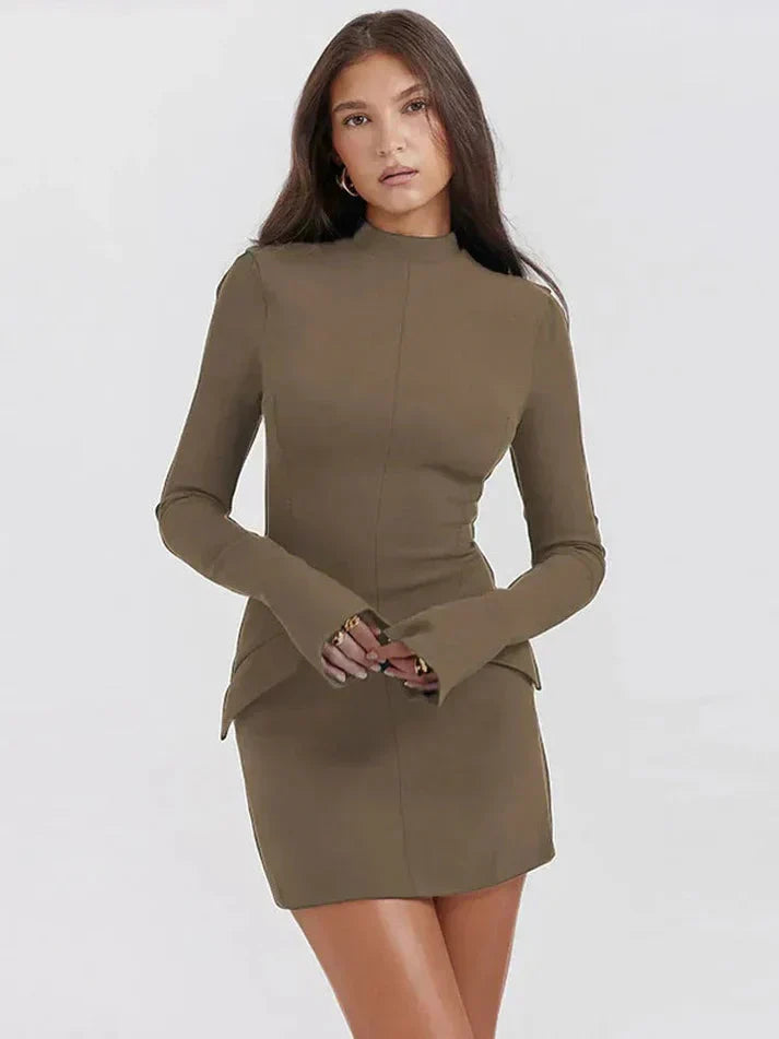 Satijnen mini-jurk voor dames met A-lijn en elegant silhouet 4