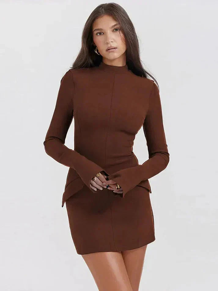 Satijnen mini-jurk voor dames met A-lijn en elegant silhouet 9