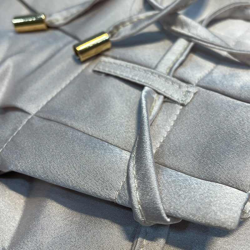 Alessandra - Tweedelige Satijn Set met Mouwloze Crop Top en Lange Broek voor Dames