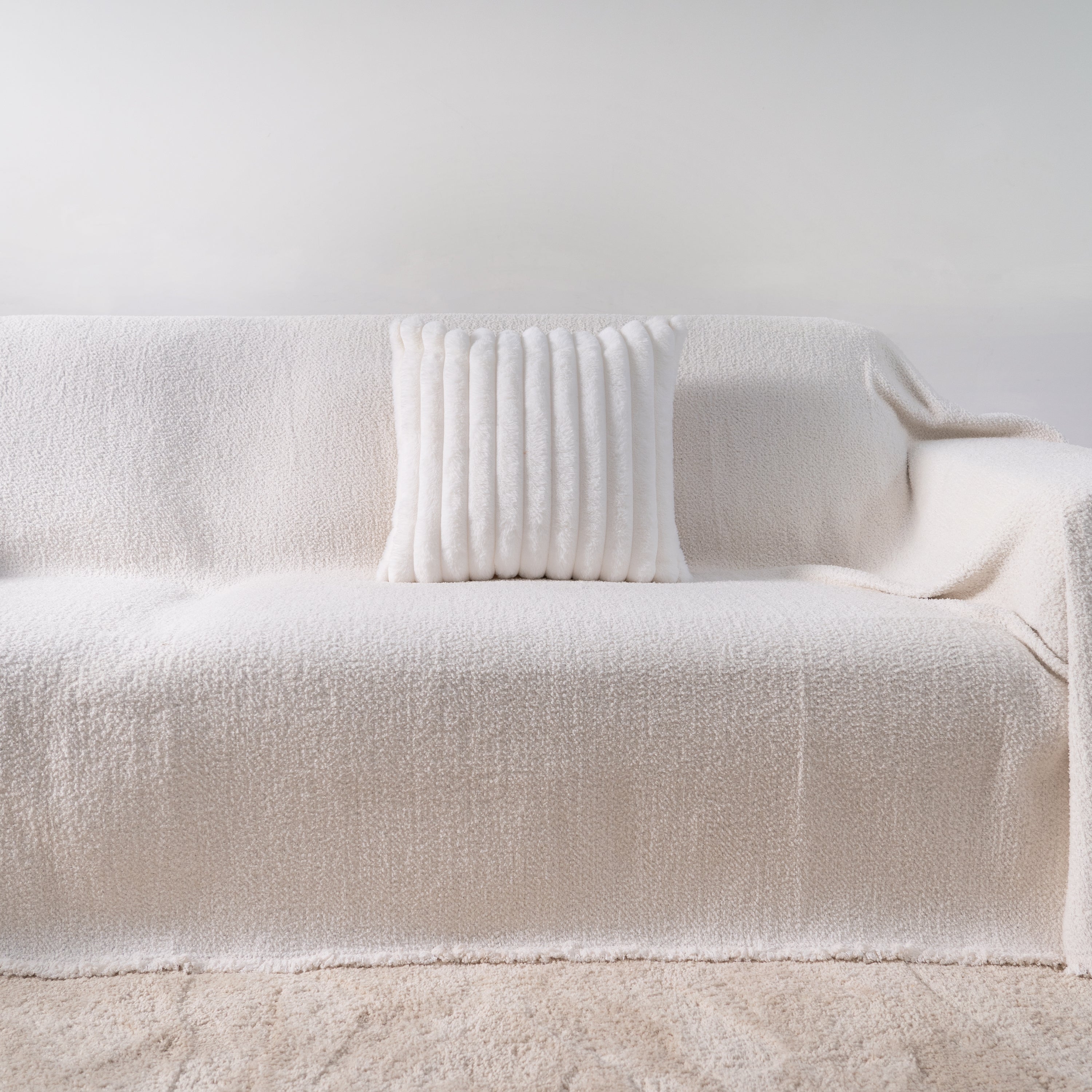 Sierkussenhoes | Imitatiebont met verborgen ritssluiting 10