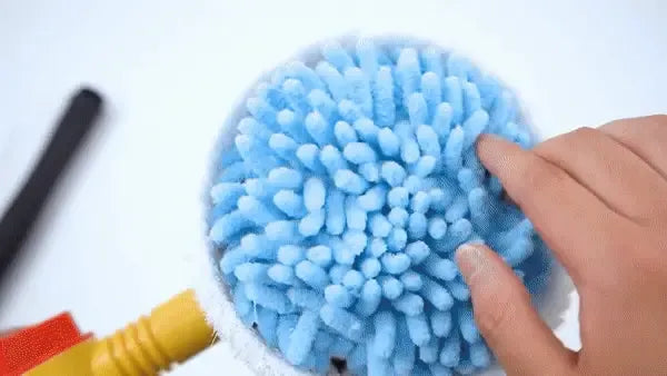 Zelfroterende Wasborstel Op Waterdruk | Navando