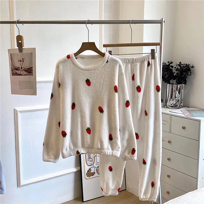 Zoe Fleece Comfort | Zachte fleece pyjama met lange mouwen 0