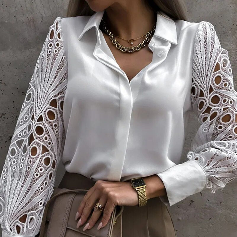 Thalissa - Romantische witte kanten blouse met lange mouwen