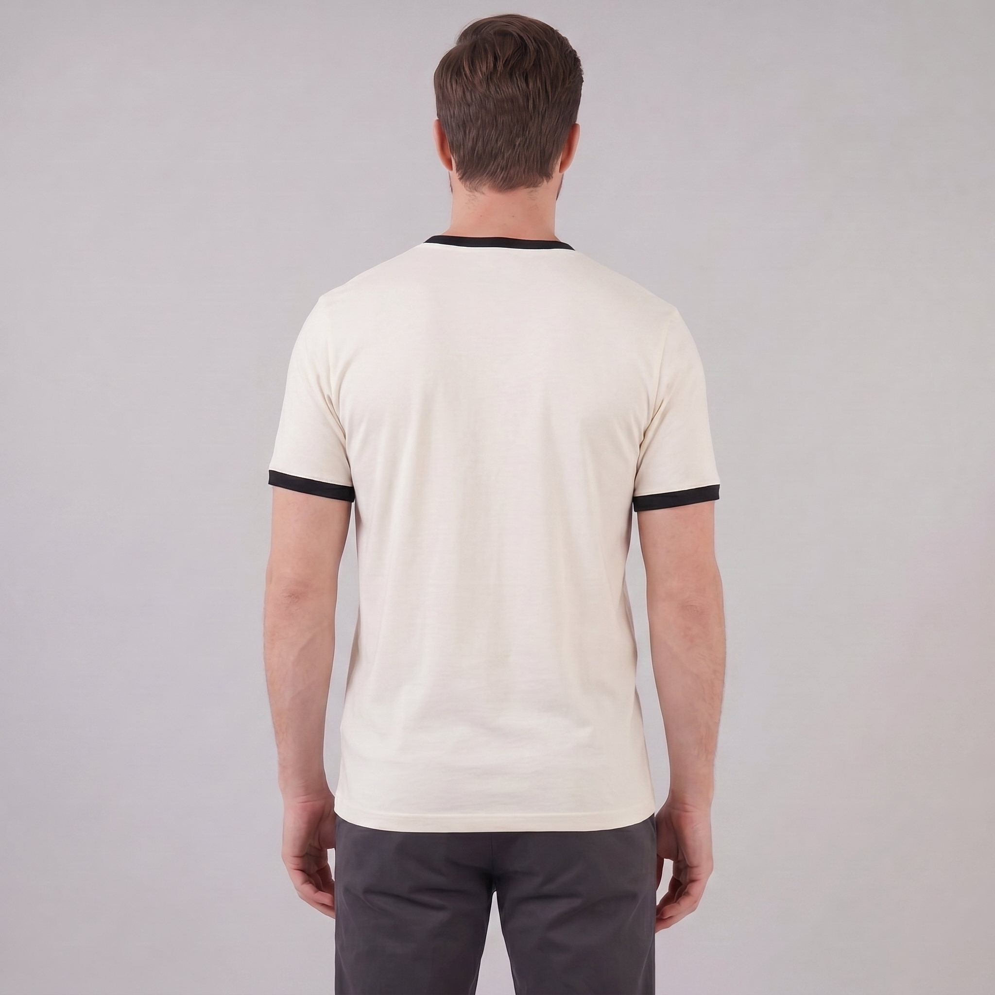 Guus | Heren t-shirt met contrastbies en ronde hals - Beige